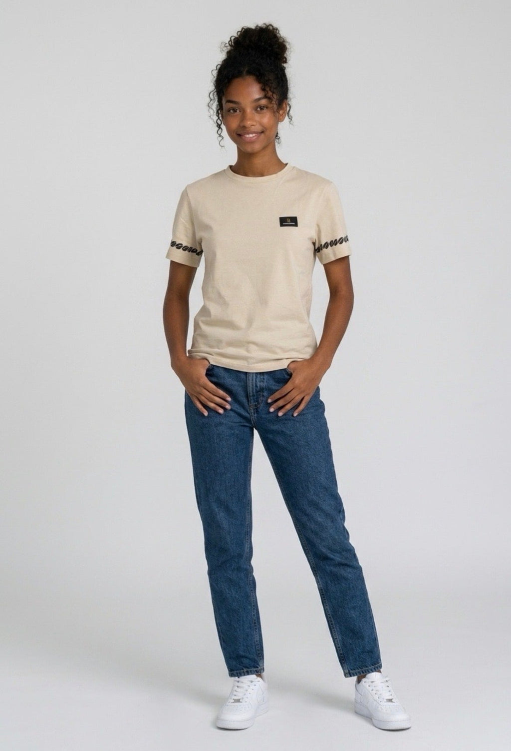 Cowrie sleeve T-Shirt
