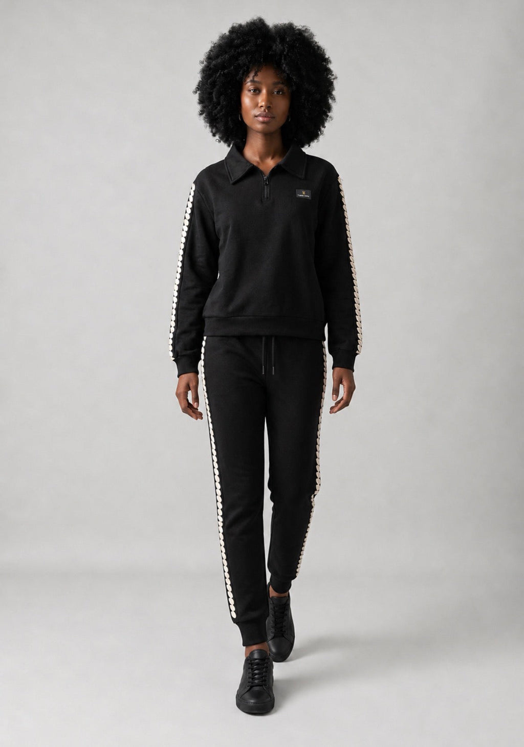 Kowri Collar Neck