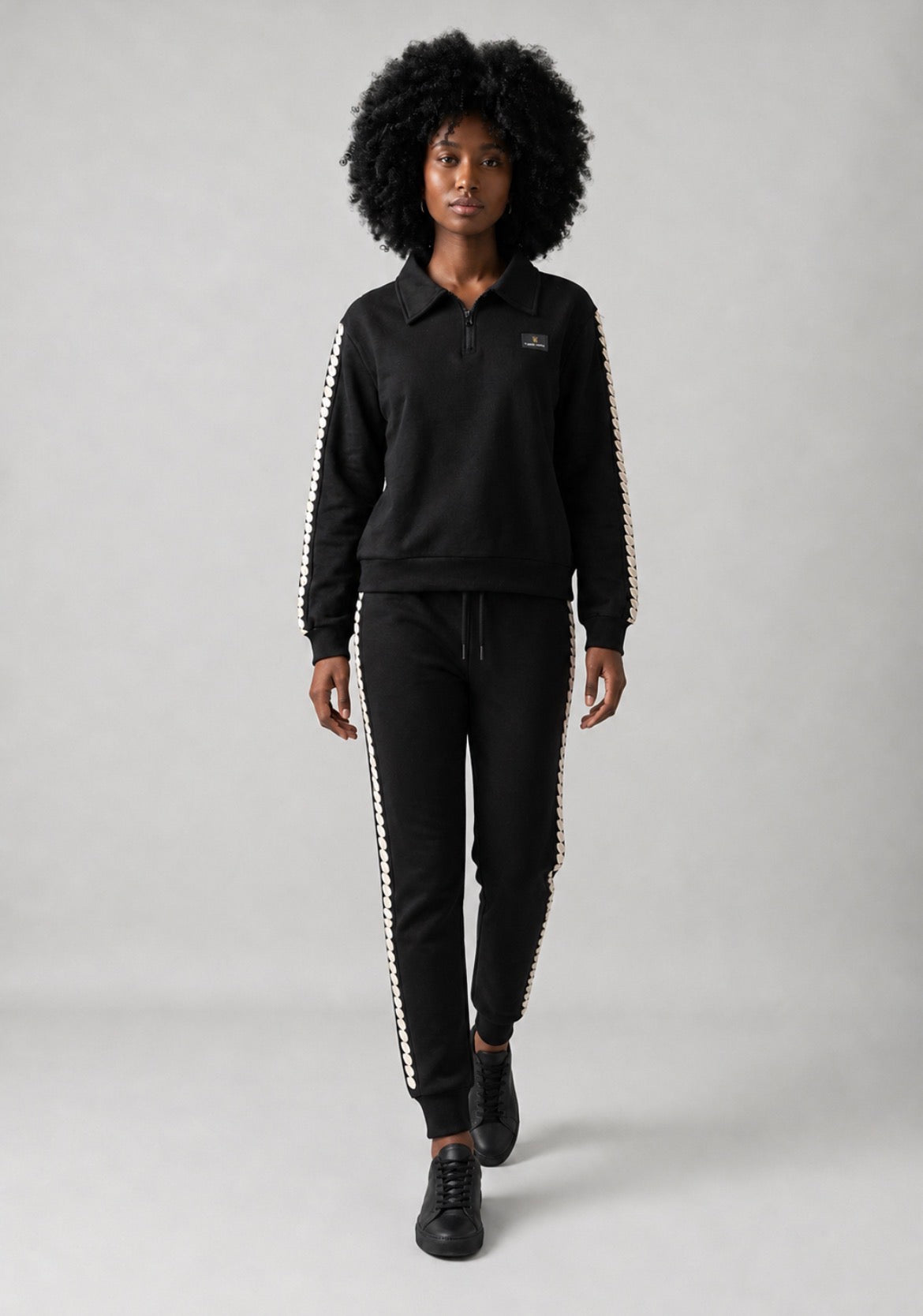 Kowri Collar Neck